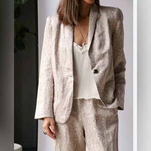 Raquel Allegra Cream and Gray Lace Blazer